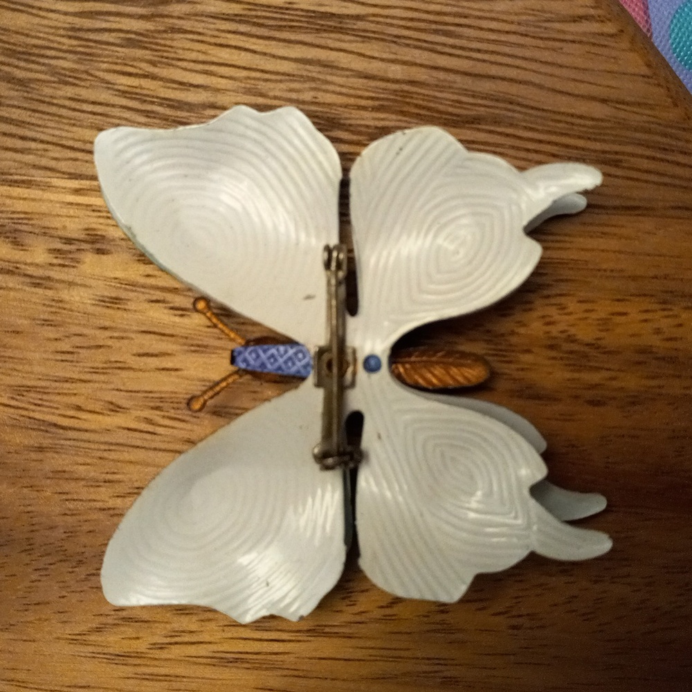 Vintage 1960s BUTTERFLY Pin Brooch - Picture 4 of 7